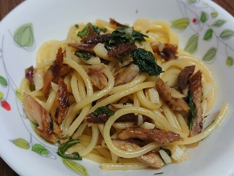 簡単◆焼き秋刀魚としその和風パスタ